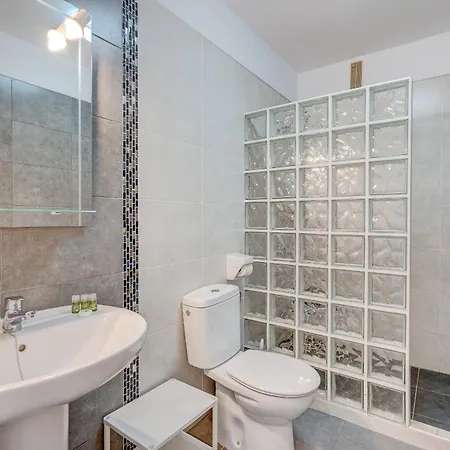 Neptuno 2a017 Puerto de Santiago (Tenerife)