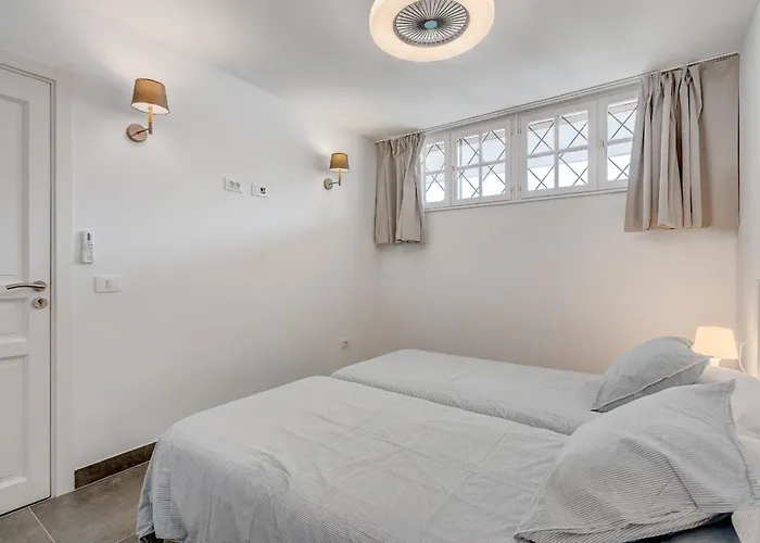 Neptuno 2a017 Apartman *