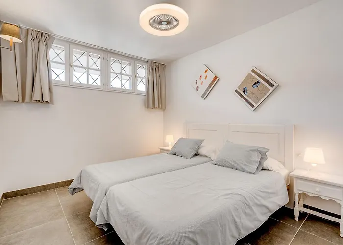 Neptuno 2a017 Puerto de Santiago