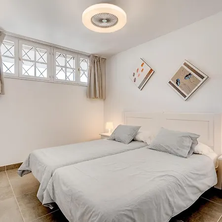 Neptuno 2a017 푸에르토 데 산티아고